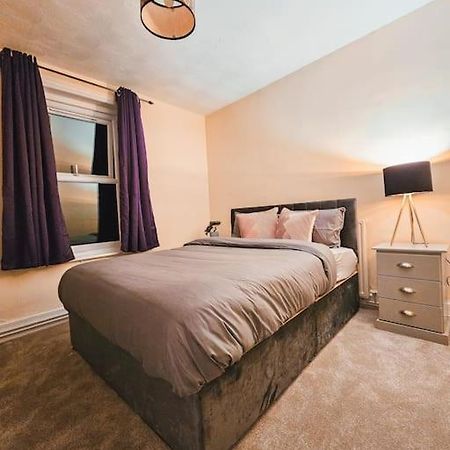Spacious House In イプスウィッチ エクステリア 写真